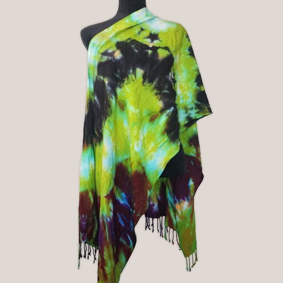 NWT Zira Green & Black Tie Dye Scarf Fringe Rayon Wrap 20x70 Hand-Dyed - Picture 3 of 5